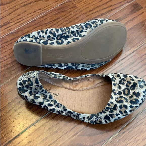 Lucky Brand Leopard Flats - Picture 5 of 5